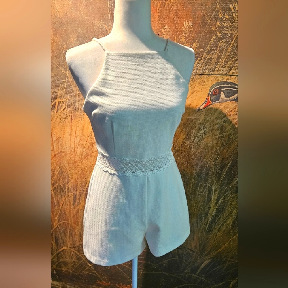 DO+BE White romper Medium